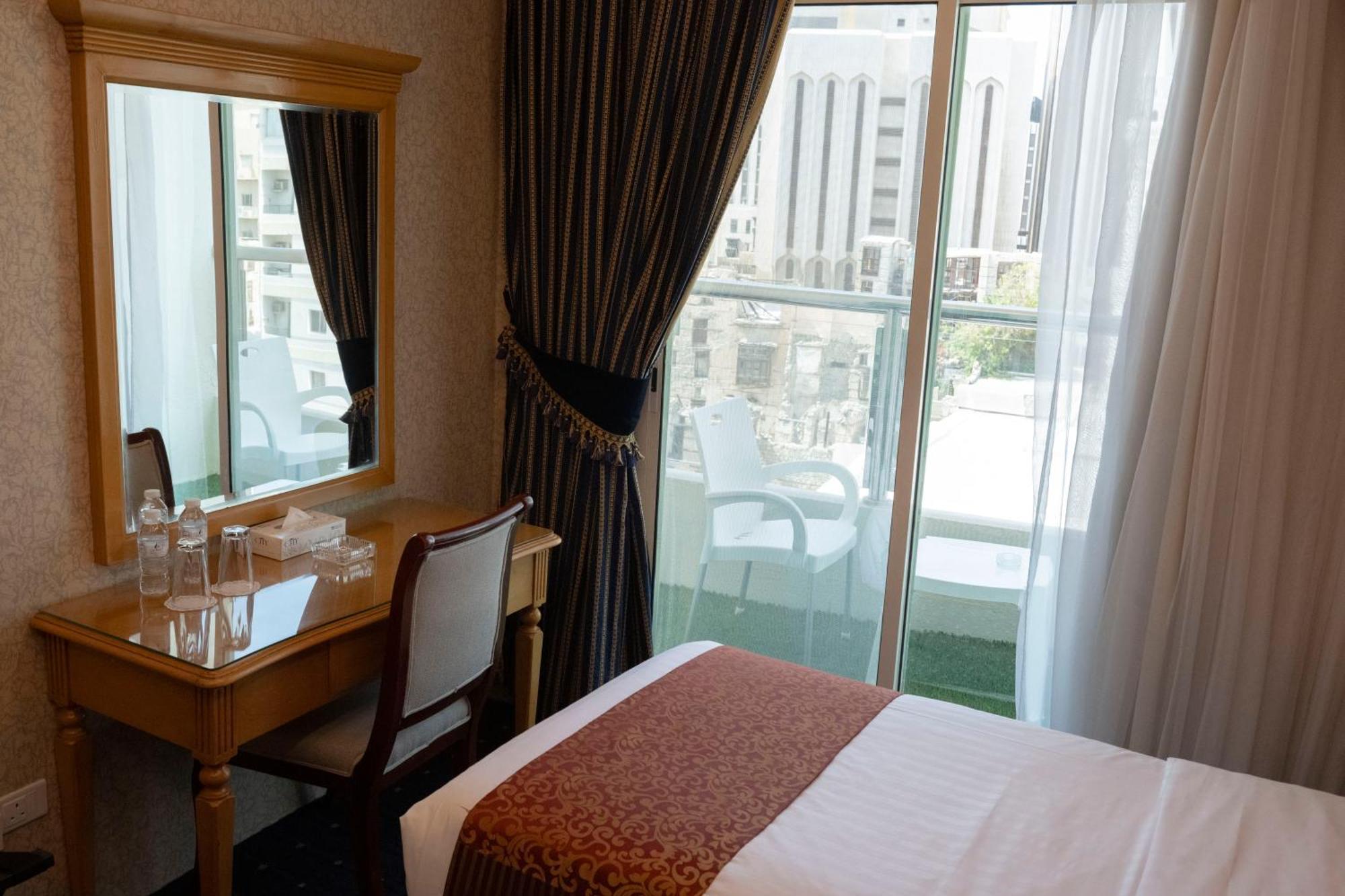 فندق المروج كريم Almorooj Kareem Hotel Джеда Екстериор снимка