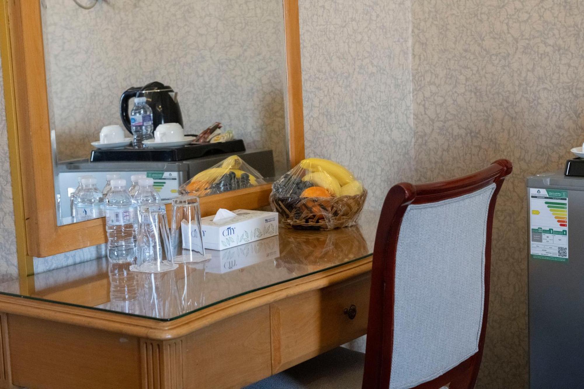 فندق المروج كريم Almorooj Kareem Hotel Джеда Екстериор снимка